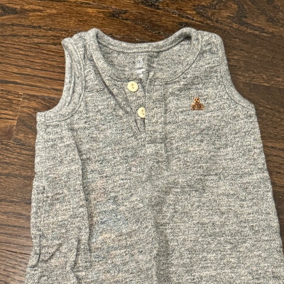 Baby Gap sleeveless romper marked grey teddy bear 3-6 months - Picture 5 of 6